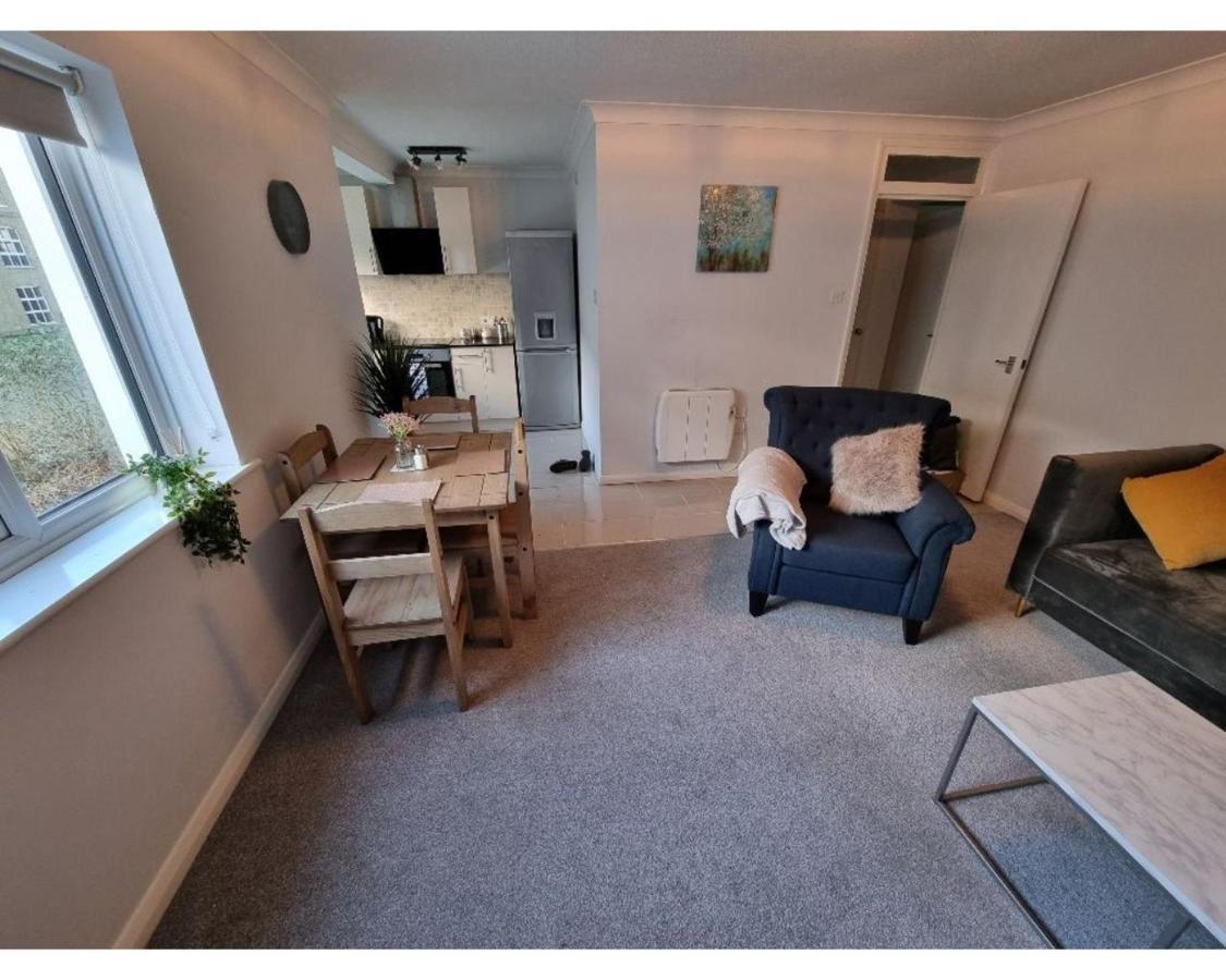 Canal Side Retreat - 2 Bedroom Apartment Heybridge  Eksteriør billede